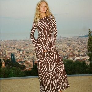 Realisation Par Gia Dress